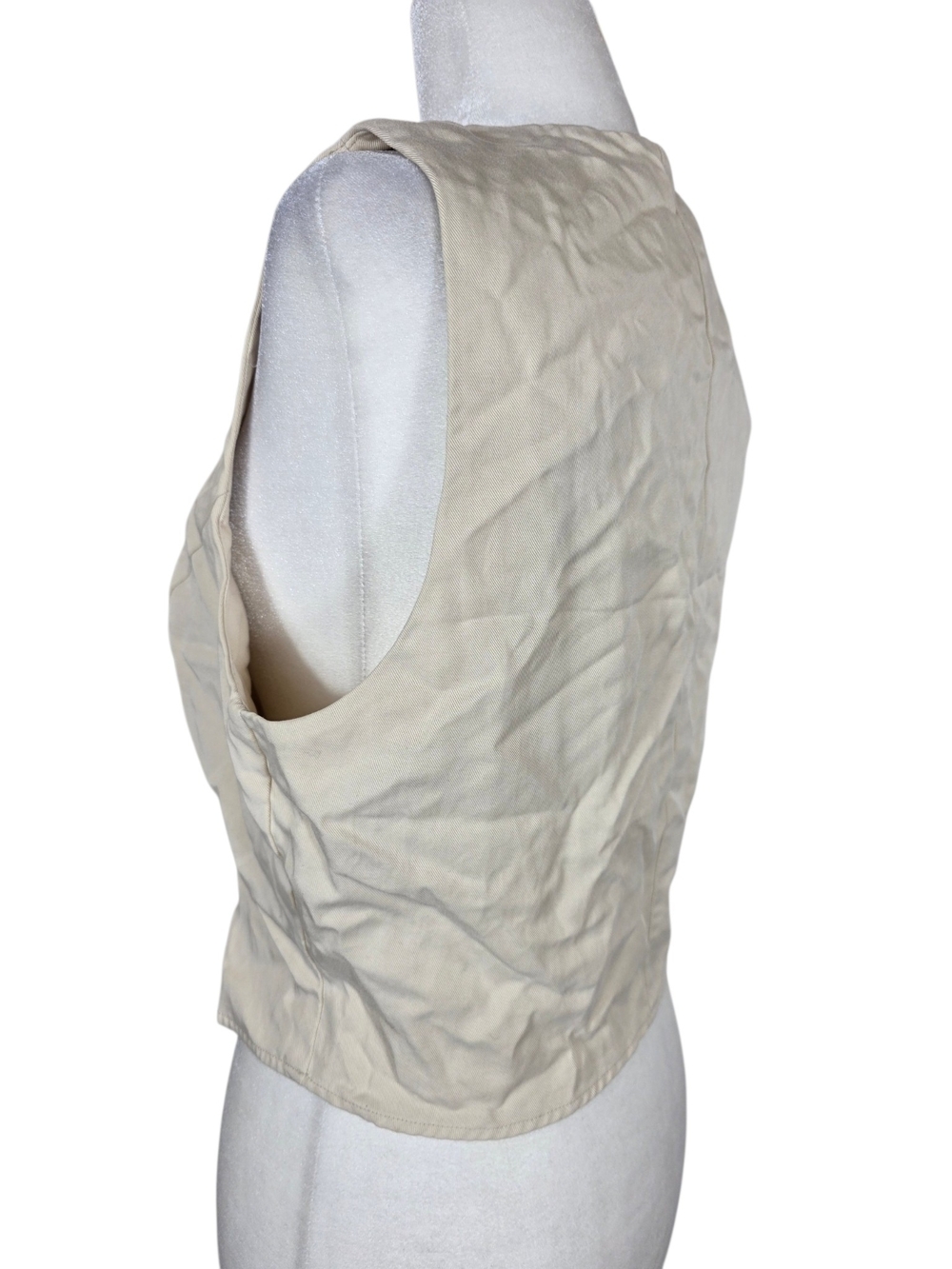 Reformation Cream Buttoned V-Neck Vest - Picture 3 of 12